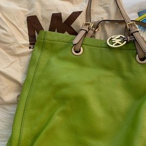 Soft leather, excellent condition, wear few times